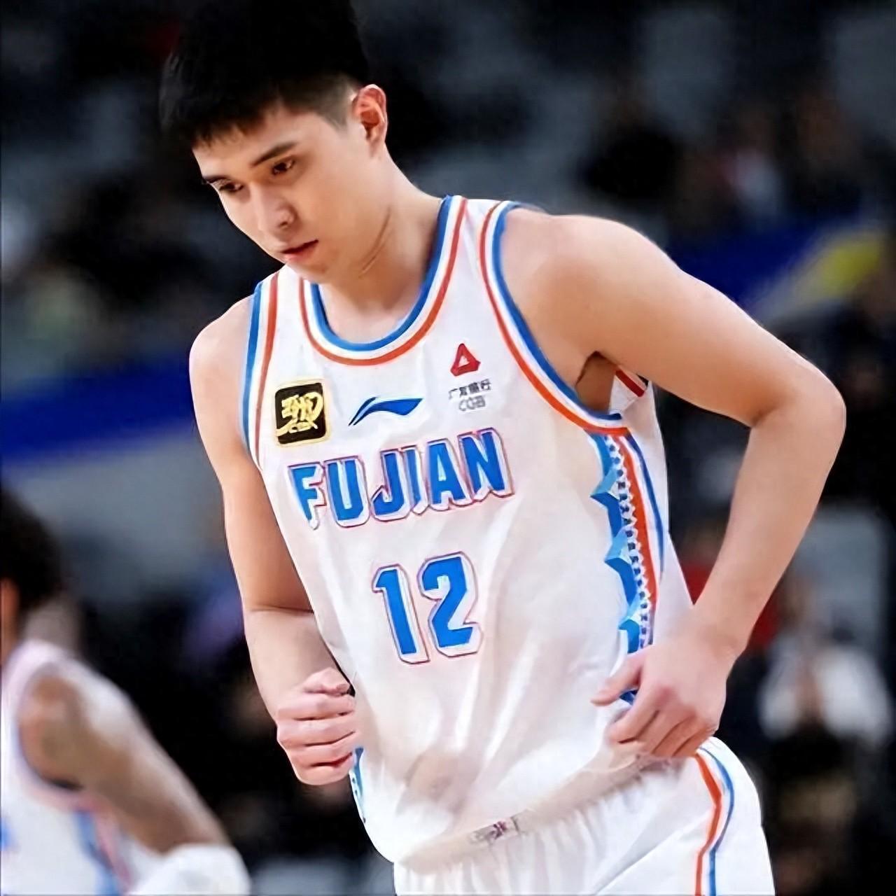 龙珠直播足球直播-被绝杀依然闪耀！9中9三分狂砍33分，别忘了他曾和林葳齐名