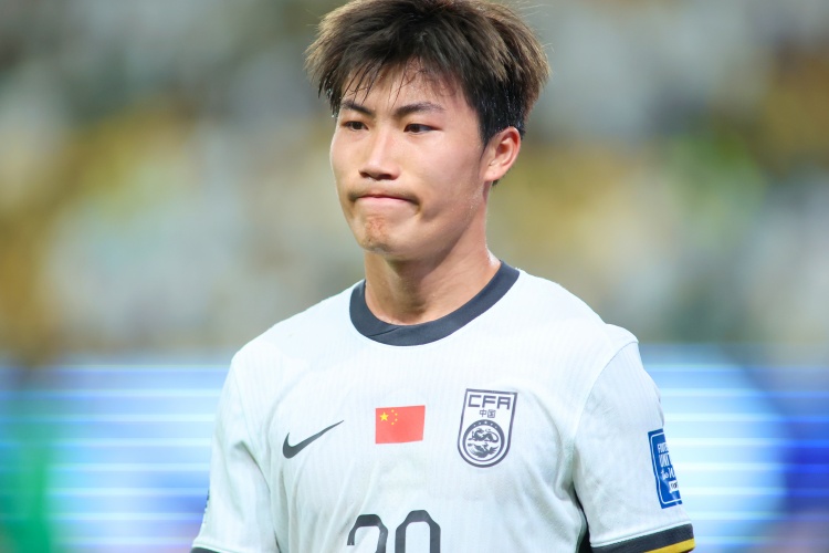 龙珠足球直播免费观看-谢文能：抱着以下往上看的姿态努力踢好比赛 邵导非常积极向上